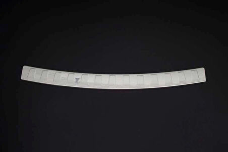 VW VOLKSWAGEN PASSAT B8 UYUMLU SEDAN/SW ARKA TAMPON EŞİĞİ 2015 VE SONRASI PASLANMAZ KROM