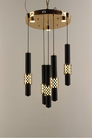 Siyah Gold Çemberli Seri Delikli Model 5li Silindir Modern Led Avize