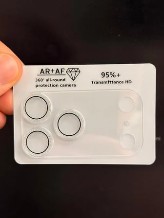iPhone 17 Pro Max Şeffaf Tam Kapatan Taşlı Lens Koruyucu