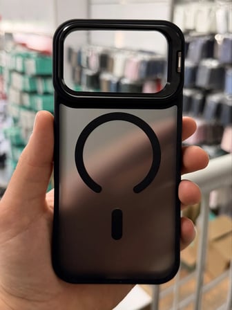 iPhone 18 Pro Max Aras Standlı Mat Buzlu Magsafe Kılıf