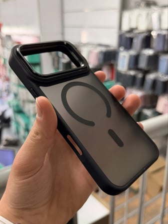 iPhone 18 Pro Max Aras Standlı Mat Buzlu Magsafe Kılıf