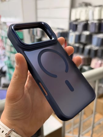 iPhone 18 Pro Aras Standlı Mat Buzlu Magsafe Kılıf