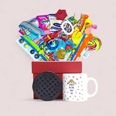 Nostaljik Sürprizlerle Dolu Kırmızı Hediye Kutusu ve Benden Bir Tane Daha Yok Baskılı Kupa Bardak