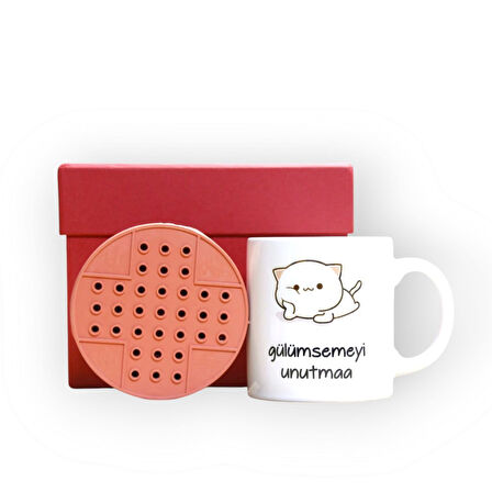 Zamana Direnen Hediyeler! Nostalji Temalı Kırmızı Hediye Kutusu ve Gülümsemeyi Unutma Baskılı Kupa Bardak