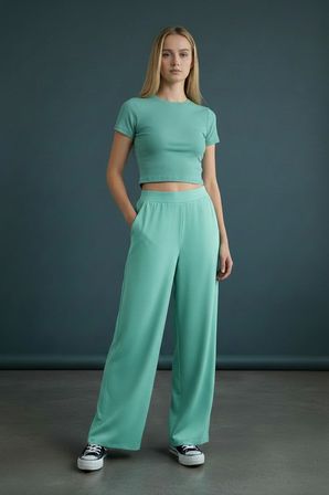 Kadın Kaşkorse Kumaş Bisiklet Yaka Mint Crop Tişört - 2004