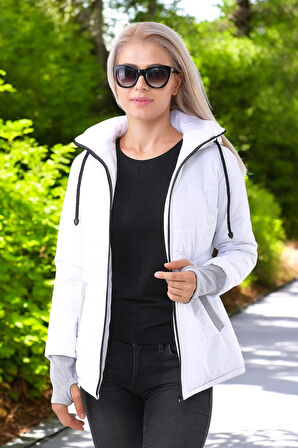 Kışlık Su Geçirmez Kısa Şişme Kadın Mont