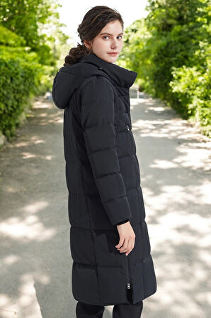 Kışlık Fermuar Detaylı Su Geçirmez Şişme Kadın Mont