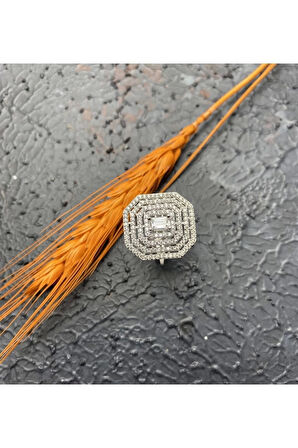 14 Ayar Beyaz Baget Altın Yüzük