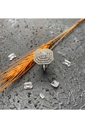 14 Ayar Beyaz Baget Altın Yüzük