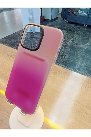 İPhone 14 Pro Max Uyumlu Hologram Özellikli Işıkta Renk Değiştiren Kapak