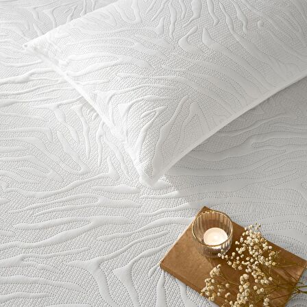 Linens Wild Çift Kişilik Yatak Örtüsü Seti Beyaz