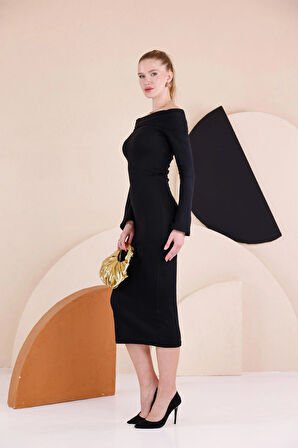 Madonna Yaka Dar Kalıp Uzun Kollu Elbise