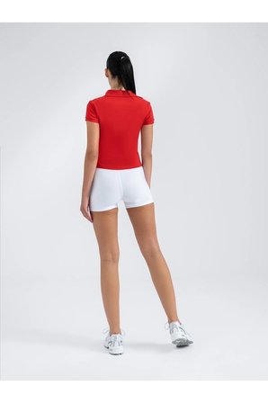 Kırmızı Yakalı Kısa Kollu Sporcu Tişört