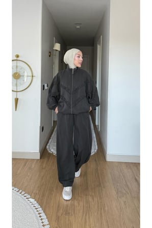 Molly Nelly Kadın V Parçalı Fermuarlı Pantolonlu Takım