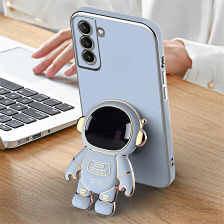 Gpack Apple iPhone 13 Kılıf Kamera Korumalı Astronot Desenli Standlı Silikon