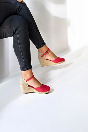 Kadın Dolgu Topuk Keten Sandalet – Hasır Detaylı, Arkası Açık Yazlık Model