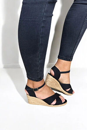 Kadın Yazlık Çapraz Keten Sandalet – Dolgu Topuk Espadril Tasarım