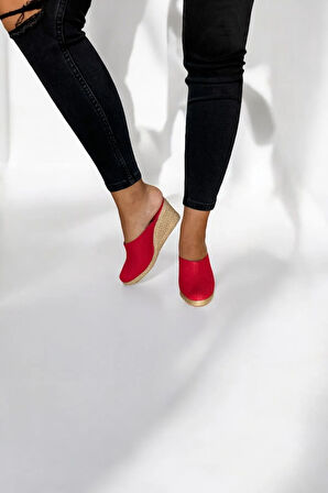 Kadın Kapalı Burun Espadril – Dolgu Topuk & Keten Terlik Modeli