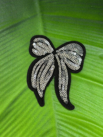 GÜMÜŞ PAYET İŞLEME FİYONK ARMA DİKİŞ APLİKE 10X9 CM