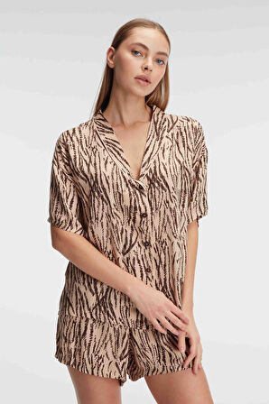Kadın Kısa Kol V Yaka Viskon Leopar Desenli Yazlık Dokuma Normal Bel Kısa Pijama Takımı