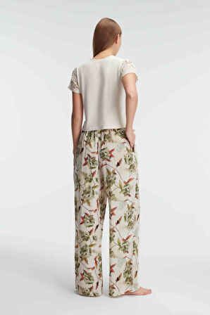 Kadın Kısa Kol Bisiklet Yaka Viskon Çiçek Desenli Yazlık Dantel Detaylı Pijama Takımı