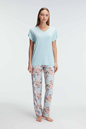 Kadın Kısa Kol V Yaka Viskon Çiçek Desenli Yazlık Örme Dantel Detaylı Pijama Takımı