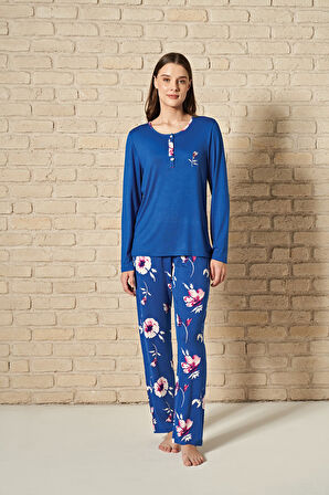 Kadın Düğme Detaylı Alt Kısmı Çiçek Desenli Uzun Kollu Pijama Takımı