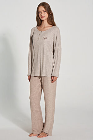 Kadın Uzun Kollu Düğme Detaylı Pijama Takımı