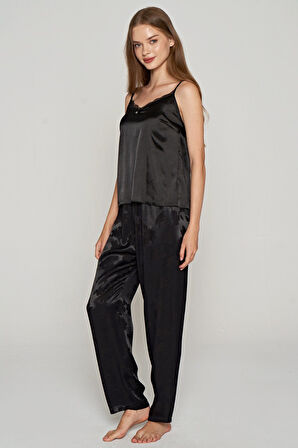 Kadın Siyah İnce Askılı Dantel İşlemeli Saten Pijama Takımı