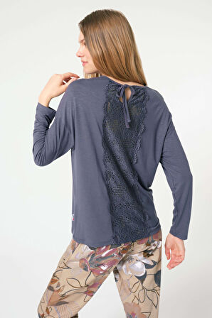 Kadın Morcivert Uzun Kollu Sırt Kısmı Bağlamalı Dantel Detaylı Çiçek Desenli Pijama Takımı