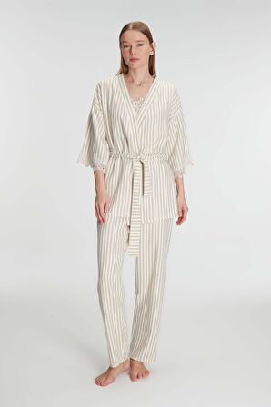Kadın Bej İnce Askılı Dantel İşlemeli Çizgi Desenli Sabahlıklı Pijama Takımı
