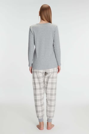 Kadın Gri Uzun Kollu Alt Kısmı Ekose Desenli Pijama Takımı