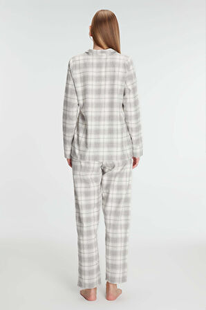 Kadın Gri Uzun Kollu Ekose Desenli Önden Düğmeli Pijama Takımı