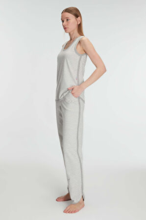 Kadın Gri Çizgi Desenli Hırkalı 3'lü Pijama Takımı