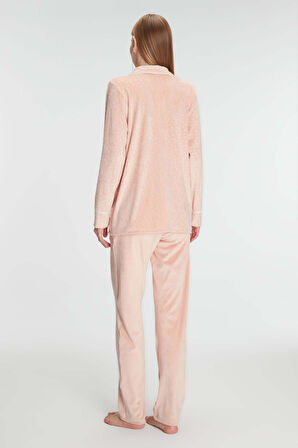 Kadın Şeftali Uzun Kollu Benek Desenli Önden Düğmeli  Cep Detaylı  Pamuklu Pijama Takımı