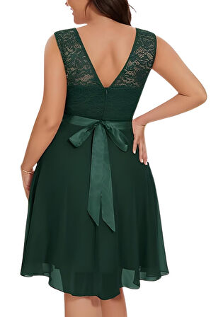 Kadın Büyük Beden Zümrüt Yeşil Beli Kurdaleli Kolsuz Midi Elbise