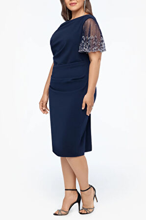 Kadın Büyük Beden Lacivert Degaje Yaka Kolu Taş İşlemeli Midi Elbise