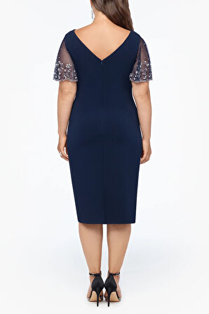 Kadın Büyük Beden Lacivert Degaje Yaka Kolu Taş İşlemeli Midi Elbise