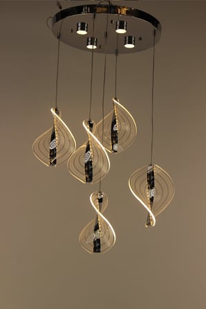 Gümüş Çemberli Serisi Geniş Dönence Çizgili Modern 5li Spiral Led Avize