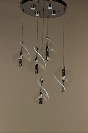 Gümüş Çemberli Serisi Geniş Dönence Çizgili Modern 5li Spiral Led Avize