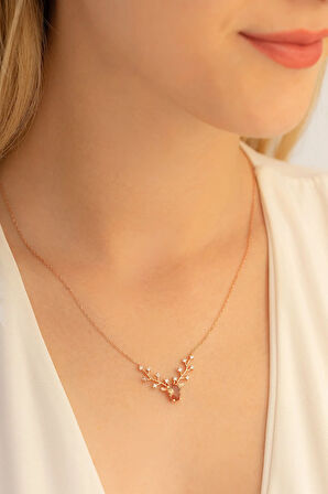 Kadın Gümüş Kolye - Zultanit Taşlı Geyik Kafası Motifli Rose Altın Kaplama Gümüş Kolye