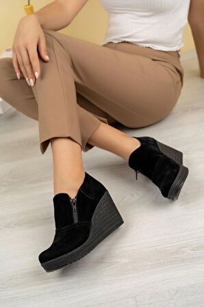 Dolgu Taban Yandan Fermuarlı Siyah Süet Ayakkabı