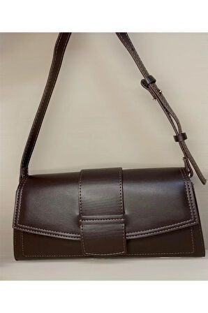 Kadın Kahverengi Mng Kapaklı Dikdörtgen Çanta
