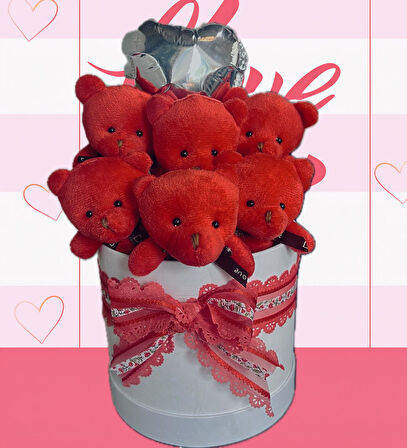 Premium Silindir Hediye Kutusunda, Kalpli Balonlu 6’lı Kırmızı Ayıcık Buketi