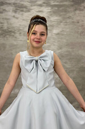 Fiyonklu Kız Çocuk Elbisesi