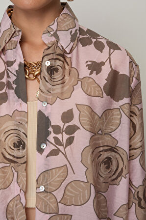 KADIN PUDRA RENK GÜL DESENLİ OVERSİZE KESİM GÖMLEK