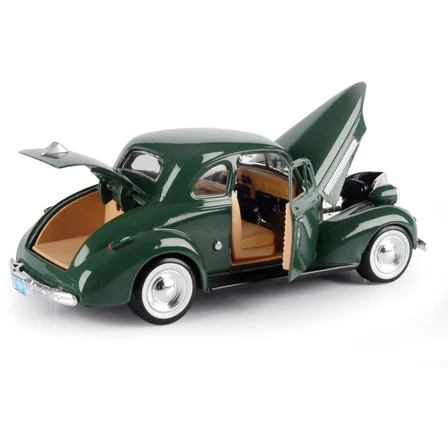 Motormax 1939 Chevrolet Coupe Bordo 1:24 Model Araba Yeşil