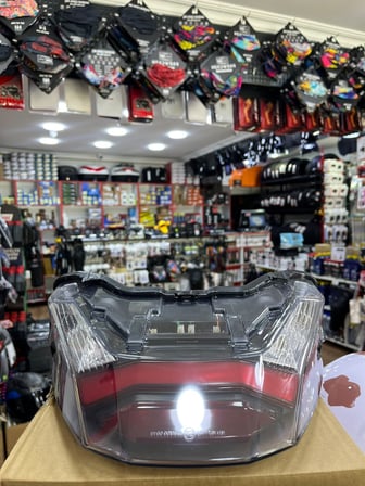 Honda 2025 Deluxe Pcx Arka Stop Komple E Belgeli Oem Arasmoto