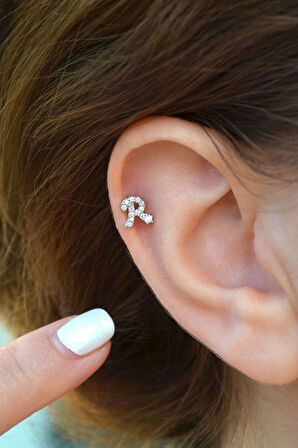 R Harfi Piercing Gümüş Renkli Harf Piercing R