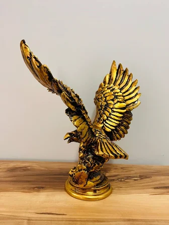 Güç ve Asalet Sembolü Polyester Kartal Heykeli (26x27 cm) 